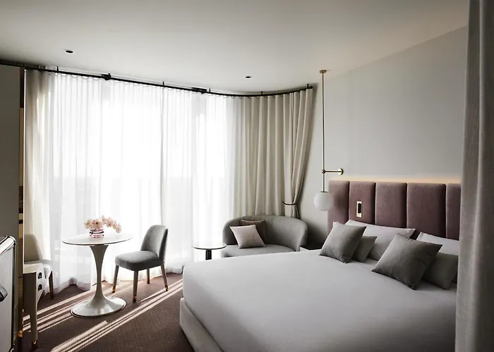 Hotel Chadstone Melbourne Mgallery Collection